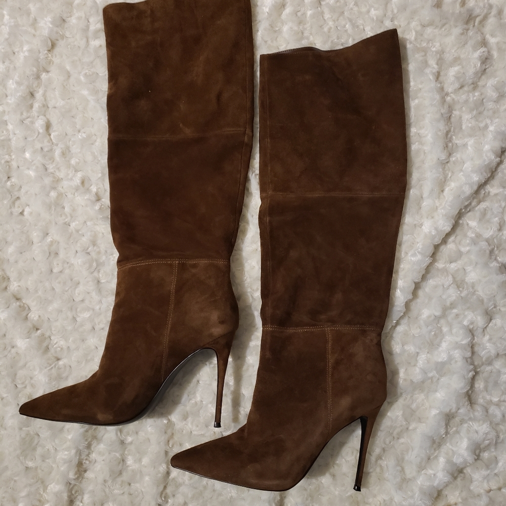 Heeled boots
